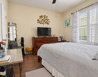 1900 Donahue Drive - Photo Thumbnail 26
