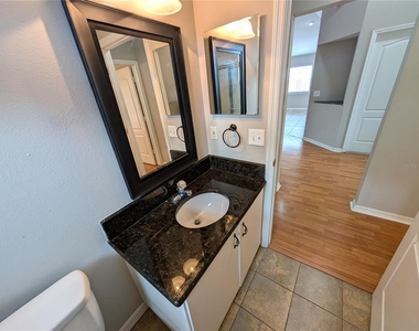 913 Stallion Way - Photo Thumbnail 17