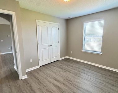 2148 Ontario Way - Photo Thumbnail 23