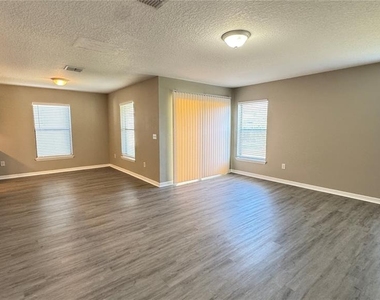 2148 Ontario Way - Photo Thumbnail 2