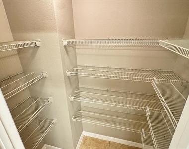 2148 Ontario Way - Photo Thumbnail 18