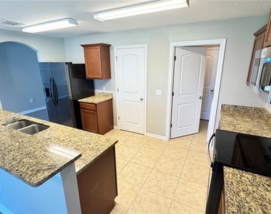 2148 Ontario Way - Photo Thumbnail 4