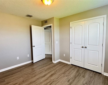 2148 Ontario Way - Photo Thumbnail 20