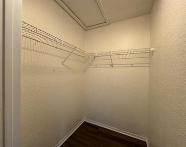 2213 Grand Cayman Court - Photo Thumbnail 6