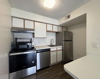 2213 Grand Cayman Court - Photo Thumbnail 1