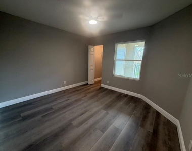 3024 Parkway Boulevard - Photo Thumbnail 9
