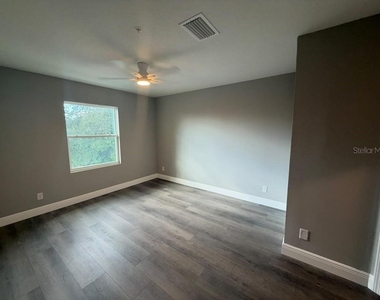 3024 Parkway Boulevard - Photo Thumbnail 8