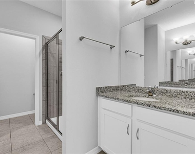 2747 Rowan Street - Photo Thumbnail 17