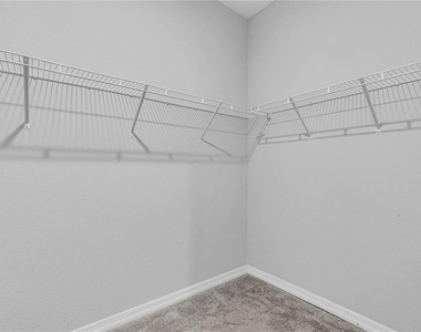 2747 Rowan Street - Photo Thumbnail 20