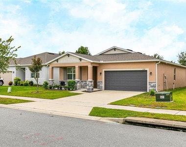 2747 Rowan Street - Photo Thumbnail 4