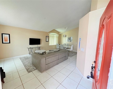 223 Lake Davenport Estates Drive - Photo Thumbnail 3