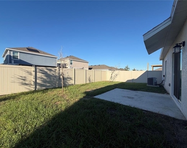 537 Sea Turtle Lane - Photo Thumbnail 13