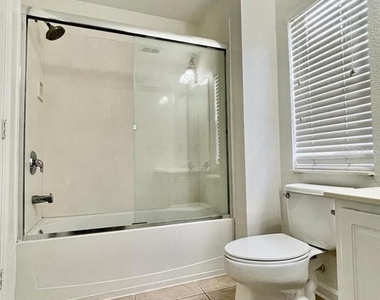 6349 Castelven Drive - Photo Thumbnail 21