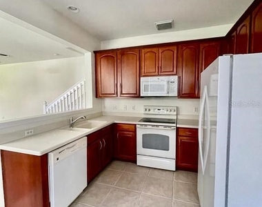 6349 Castelven Drive - Photo Thumbnail 7