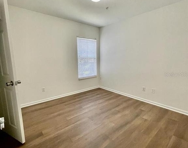 6349 Castelven Drive - Photo Thumbnail 20