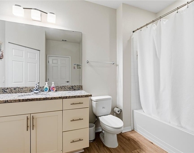 8901 Shine Drive - Photo Thumbnail 7