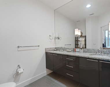 17522 Placidity Avenue - Photo Thumbnail 15