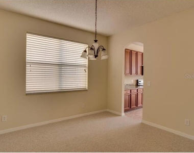 10080 Savannah Bluff Lane - Photo Thumbnail 4