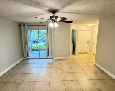 712 Secret Harbor Lane - Photo Thumbnail 5