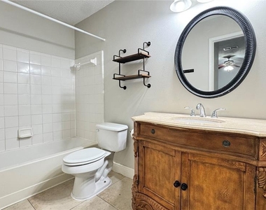 712 Secret Harbor Lane - Photo Thumbnail 22