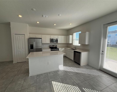 117 Bogey Drive - Photo Thumbnail 3