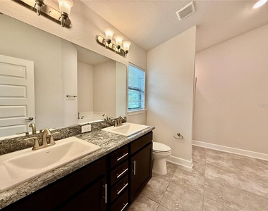 132 Bergamot Loop - Photo Thumbnail 8