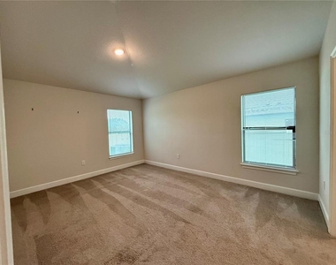 132 Bergamot Loop - Photo Thumbnail 13