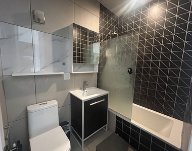 85 Graham Avenue - Photo Thumbnail 4