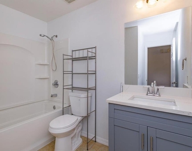 5390 Paradise Cay Circle - Photo Thumbnail 2