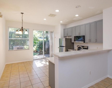 5390 Paradise Cay Circle - Photo Thumbnail 10