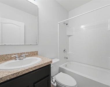 526 Safe Harbor Drive - Photo Thumbnail 19