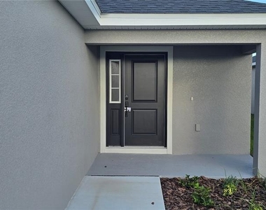 725 Bayside Boulevard - Photo Thumbnail 2