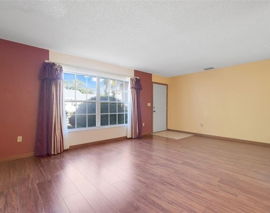 1483 Disston Avenue - Photo Thumbnail 4