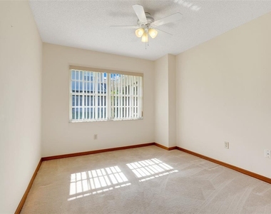 1483 Disston Avenue - Photo Thumbnail 2