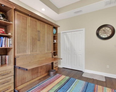 169 Aspen Way - Photo Thumbnail 6
