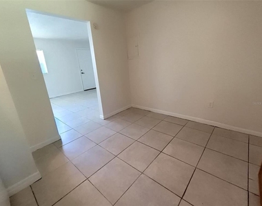 401 Hibiscus Avenue - Photo Thumbnail 2