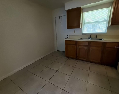 401 Hibiscus Avenue - Photo Thumbnail 3