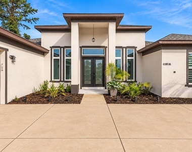 42 Forest Hill Drive - Photo Thumbnail 1