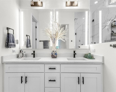 42 Forest Hill Drive - Photo Thumbnail 21