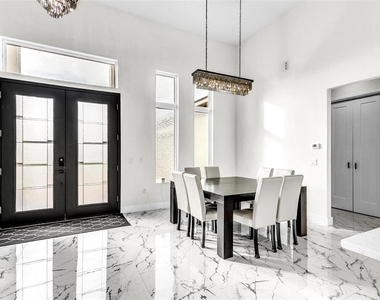 42 Forest Hill Drive - Photo Thumbnail 5