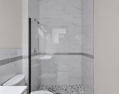 122 Coral Reef Court N - Photo Thumbnail 28