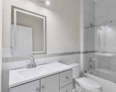 122 Coral Reef Court N - Photo Thumbnail 40