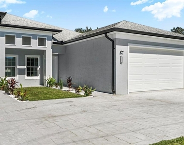 122 Coral Reef Court N - Photo Thumbnail 1