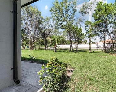 122 Coral Reef Court N - Photo Thumbnail 33
