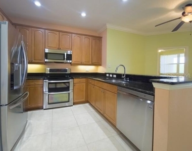 190 Riverview Bend S - Photo Thumbnail 2