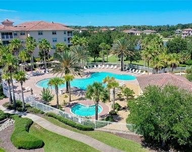 190 Riverview Bend S - Photo Thumbnail 4