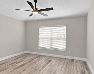 9 Empire Lane - Photo Thumbnail 22