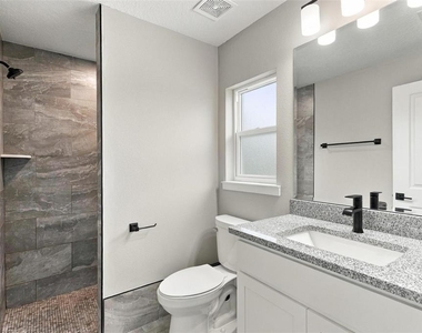 9 Empire Lane - Photo Thumbnail 26