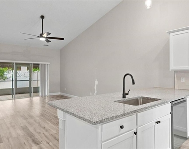 9 Empire Lane - Photo Thumbnail 18