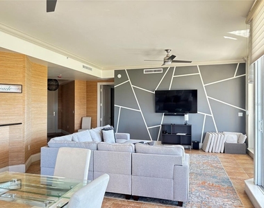 130 Riviera Dunes Way - Photo Thumbnail 14